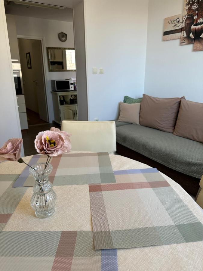 Apartment Keka Split Bagian luar foto