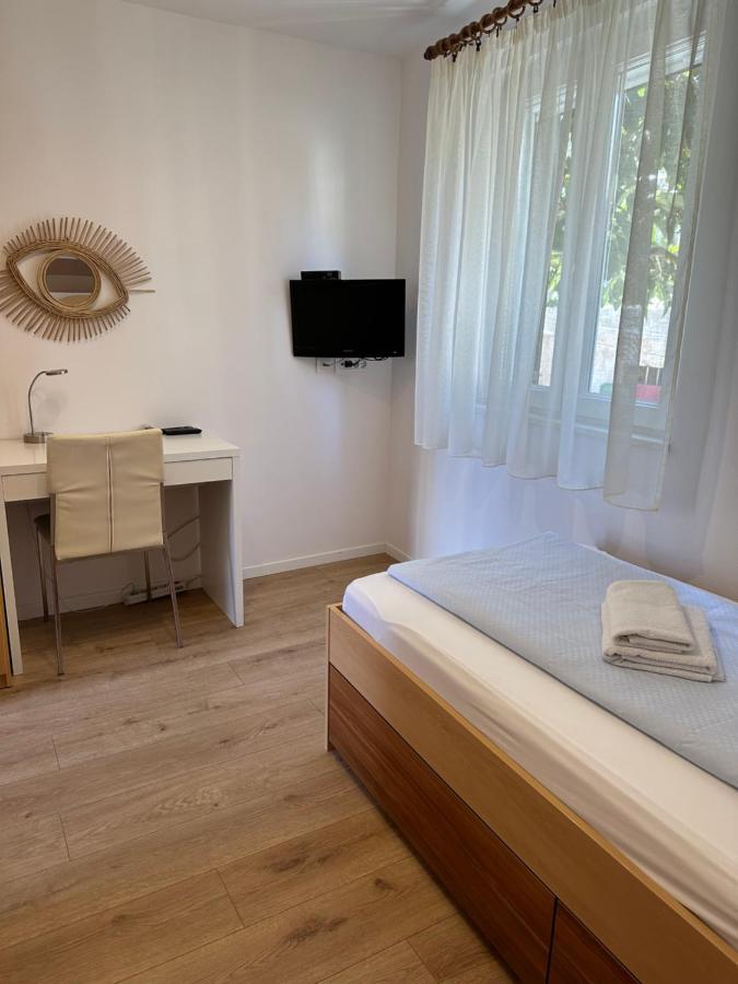 Apartment Keka Split Bagian luar foto
