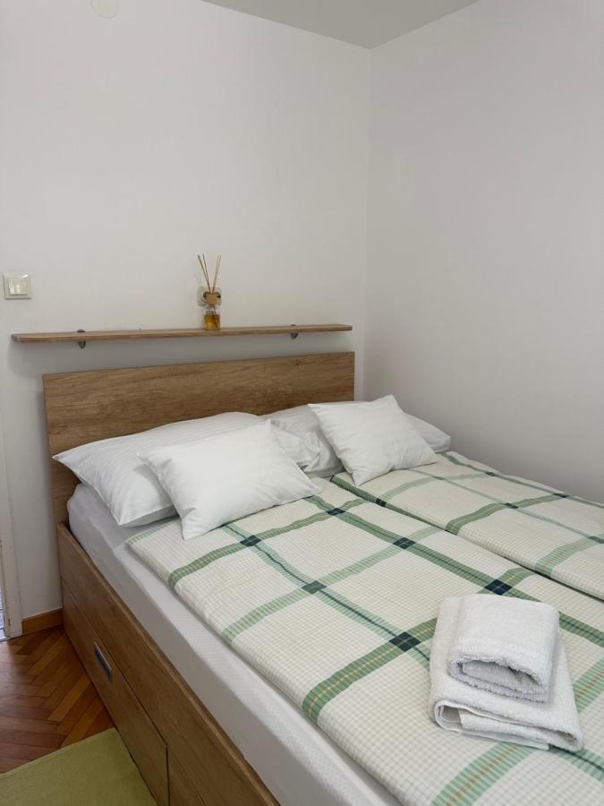 Apartment Keka Split Bagian luar foto